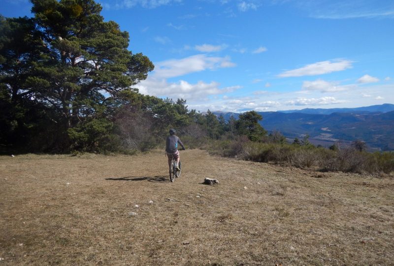 Tour de pays VTT des Baronnies en Drôme provençale à Nyons - 0