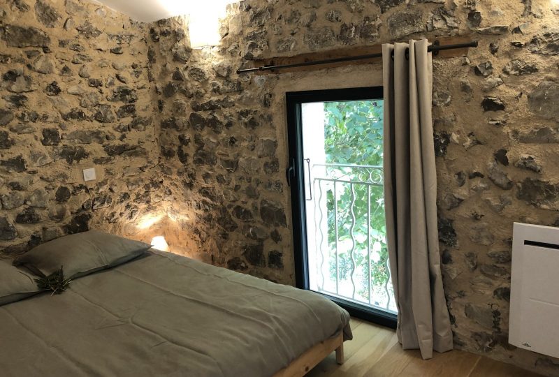 Un cabanon sous les étoiles en Drôme Provençale à Buis-les-Baronnies - 1