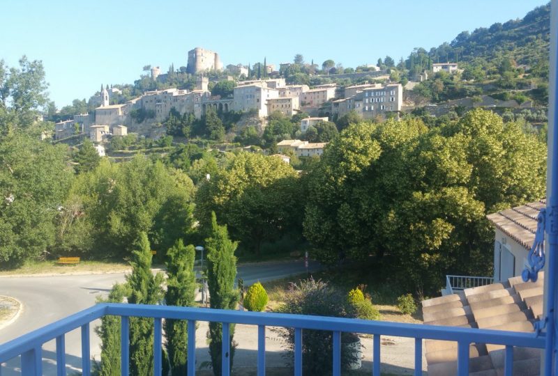 11 fontaine du portail à Montbrun-les-Bains - 0