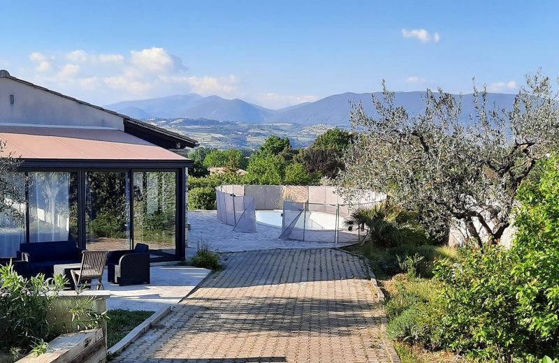 Maison de vacances avec piscine à Mirabel-aux-Baronnies - 0