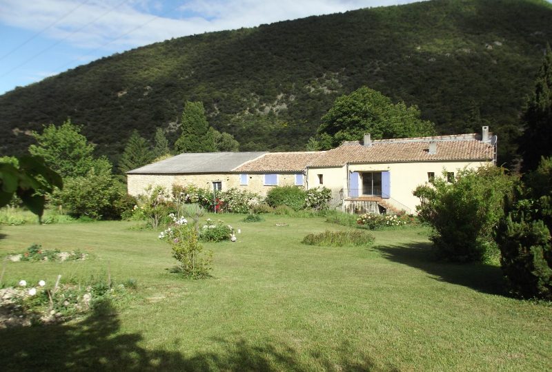 La Ferme du Marronnier à Le Pègue - 0