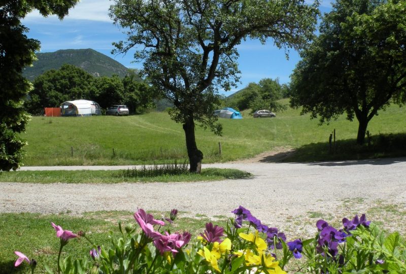 la Ferme de Clareau Campsite à La Motte-Chalancon - 9