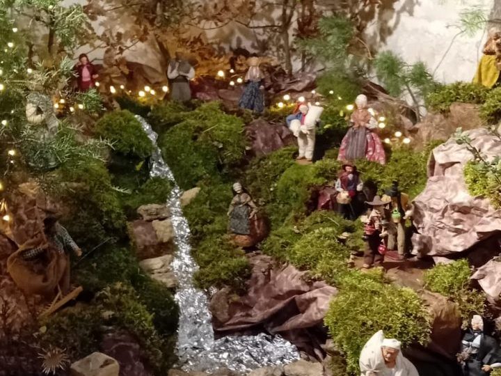 Crèche à l’église Saint Denis à Richerenches - 1