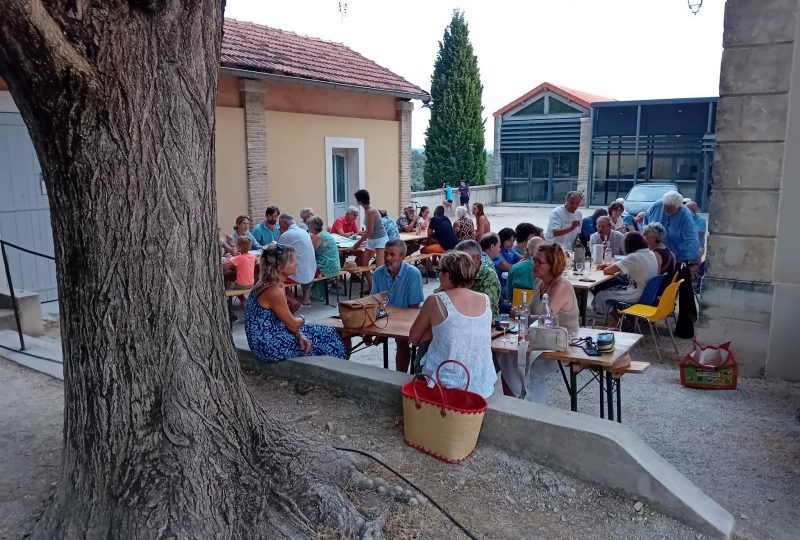 4eme Marché Estival de Rousset les Vignes à Rousset-les-Vignes - 2