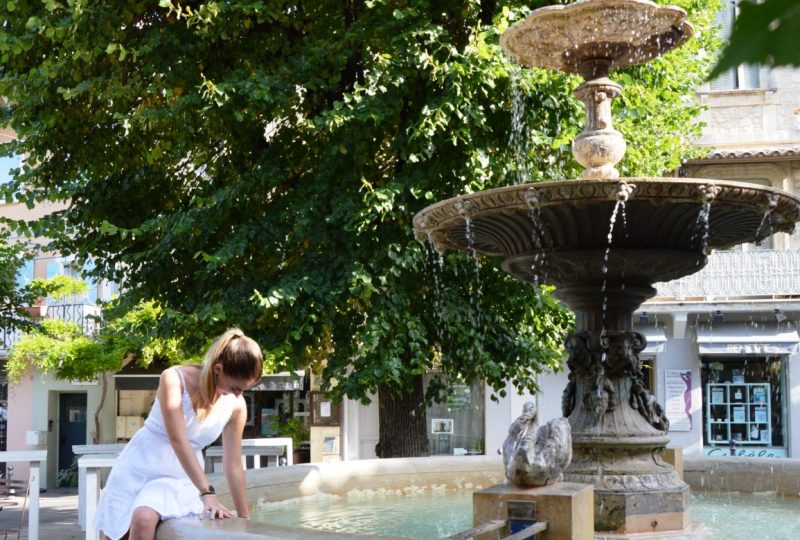 Visite commentée “Au fil des fontaines” à Saint-Paul-Trois-Châteaux - 0