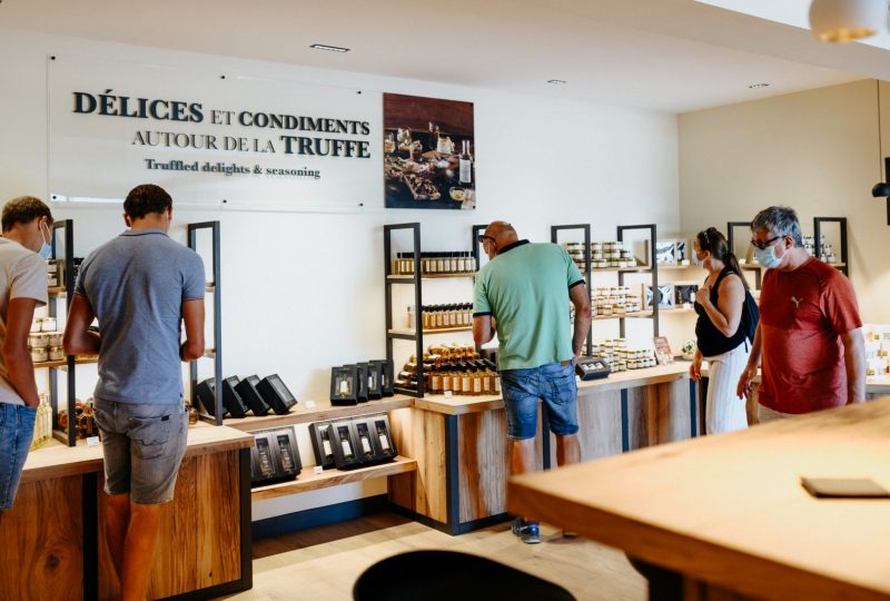 Boutique de la fabrique et Institut de la Truffe PLANTIN à Puyméras - 6